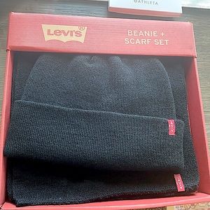 LEVI’S BEANIE + SCARF SET